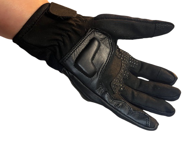 Blazen Spirit Leather / Mesh Textile Gloves, with protective guard/vent feature and silicone print for strong grip. Black with red/white brand accents. Leather for durability, nylon mesh for comfort in the summer